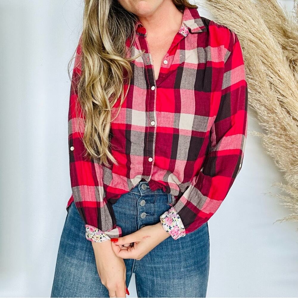 ANTHROPOLOGIE ISABELLA SINCLAIR Red Black Plaid Lace Button Shirt Blouse Top M